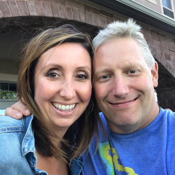 Meet your Posher, Julie - Picture 1 of 1